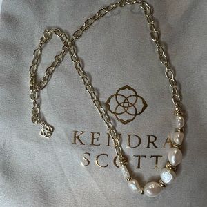 Kendra Scott Demi Gold Chain Necklace In White Baroque Pearl